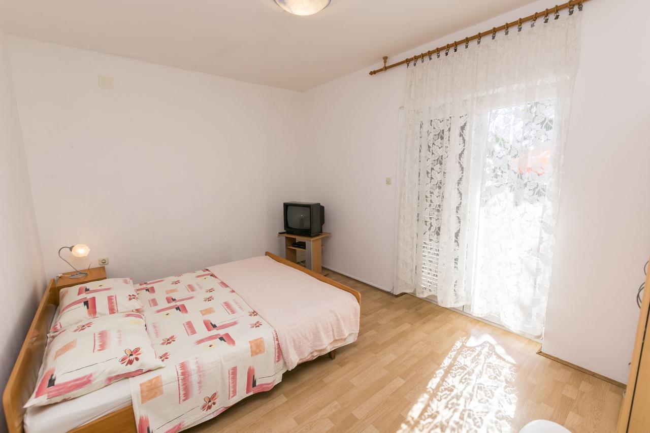 Apartments Ksenija Primošten Exterior foto